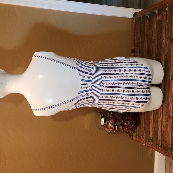 NWOT Jessica Simpson One-Piece Swimsuit (0659) - Picture 4 of 7